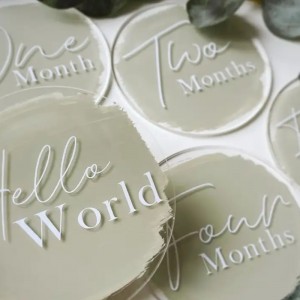 ACRILICA LASER CUT INCISTA ALL\'ORAVANTE BAMBINI COMMERCHI