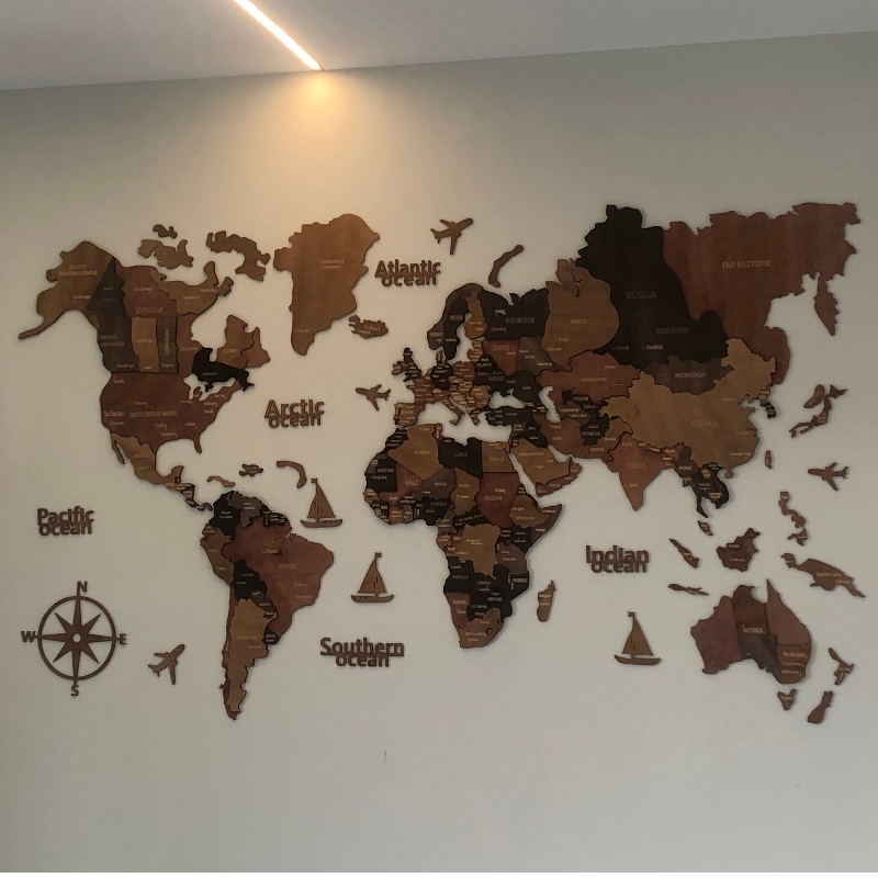 Mappa del mondo in legno 3D